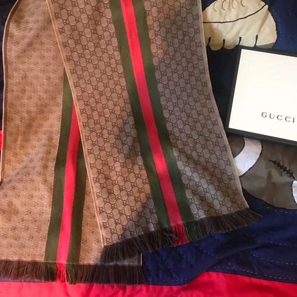Gucci Accessories Authentic Classic Gucci Scarf Lightly Used Poshmark